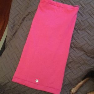 Lululemon pink and navy reversible neck warmer